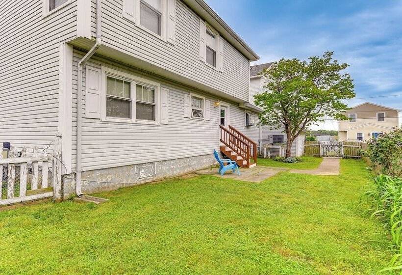 Waterfront Shady Side Home W/ Chesapeake Bay View!
