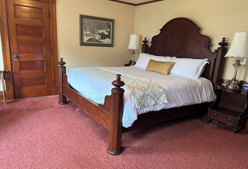 تختخواب و صبحانه Meredith Inn