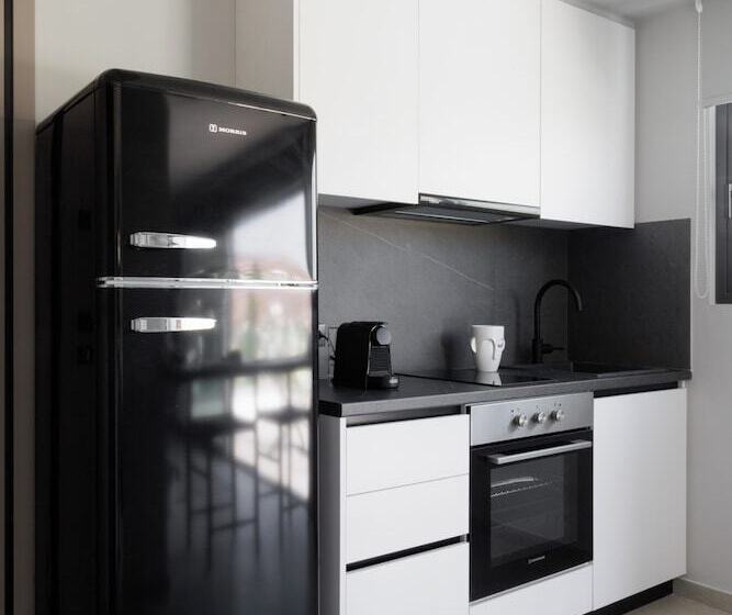 فندق Athens Riviera Suites