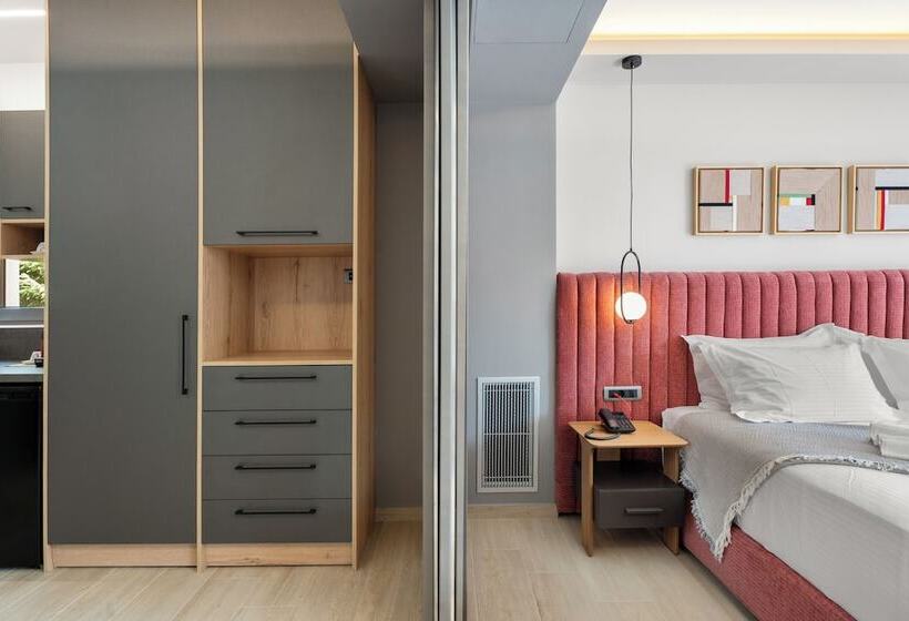 هتل Ennea Muses Rooms & Suites