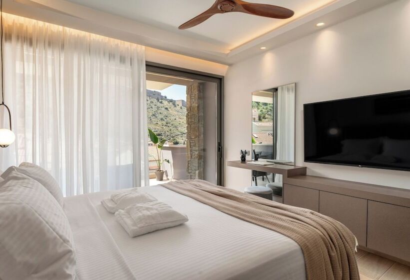هتل Ennea Muses Rooms & Suites