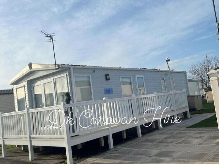 בית מלון כפרי Luxury Caravan In Towyn North Wales