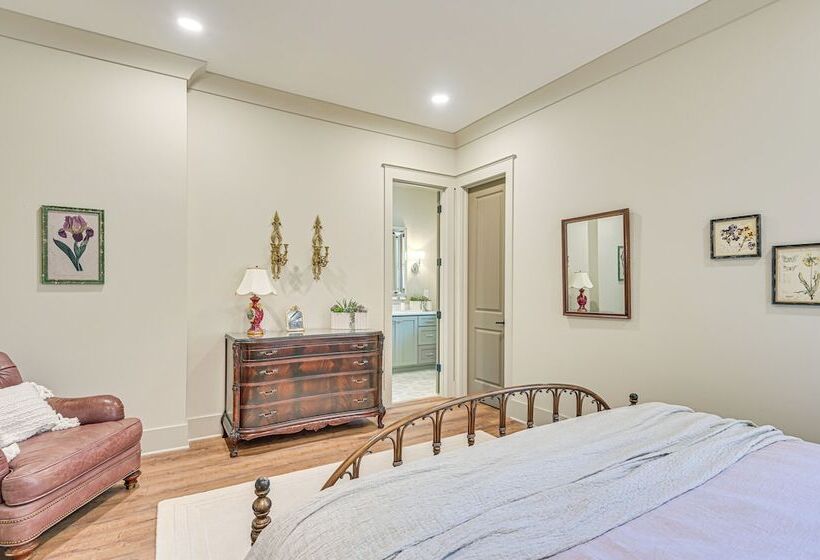 Idyllic Belmont Home < 1 Mi To Historic District!