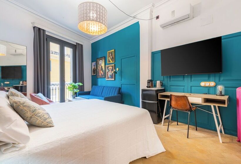 بنسيون Dog Admiral Urban Guest House