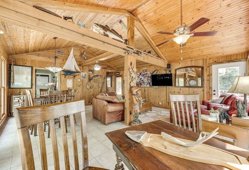 Pet Friendly Branson Gem: Walk To Table Rock Lake