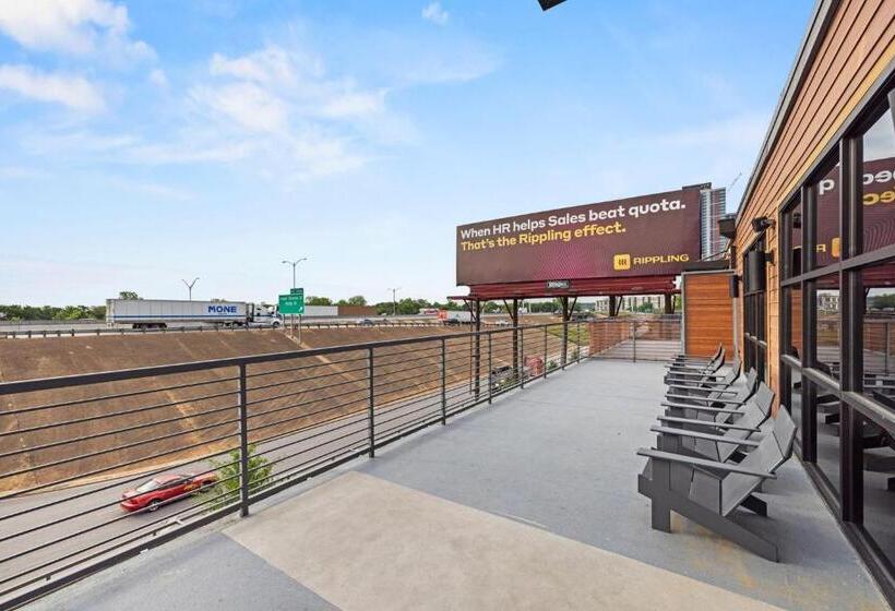 Placemakr Downtown Austin