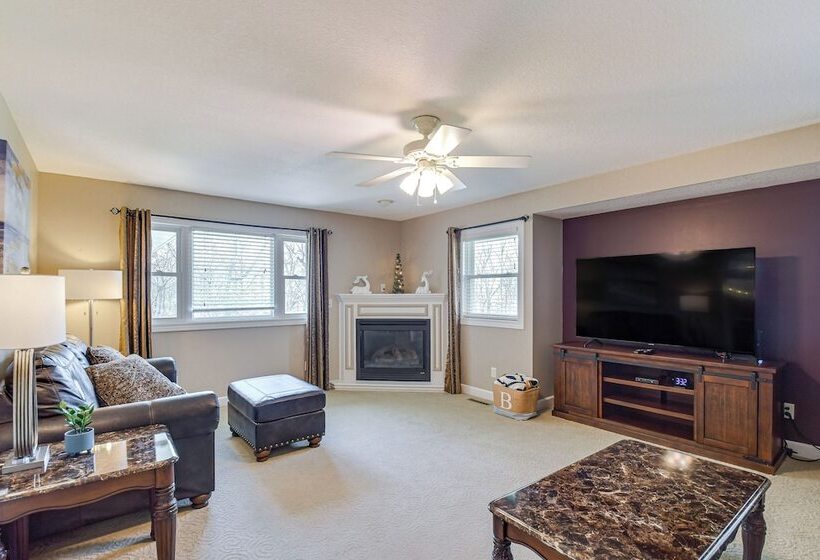 Rock Island Home W/ Private Yard & Fire Pit Table!