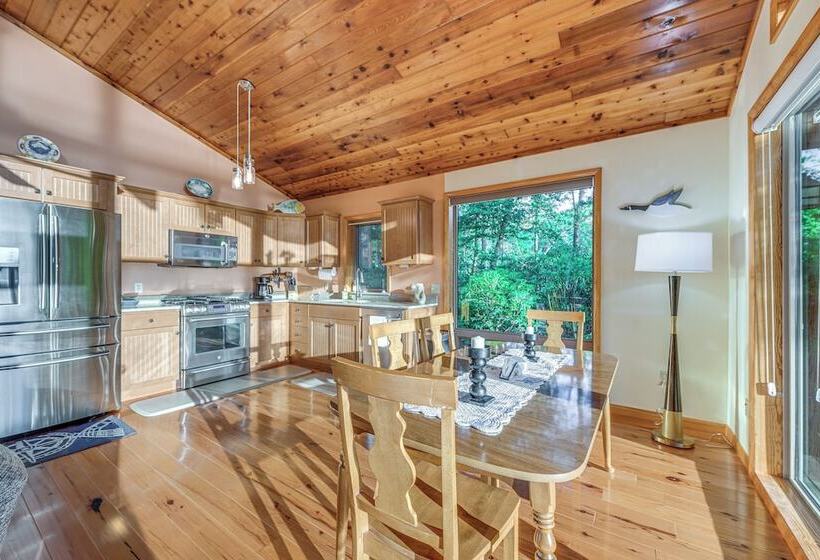 Waterfront Lancaster Cabin ~ 10 Mi To Kilmarnock!