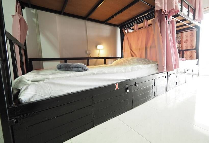 Arisa Hostel