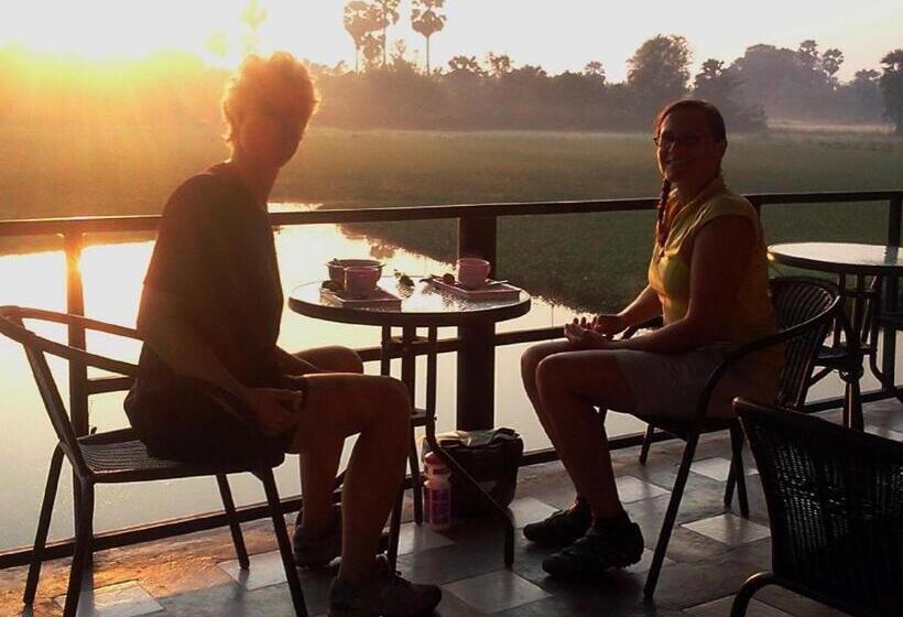 هتل Banrai Chernma Resort