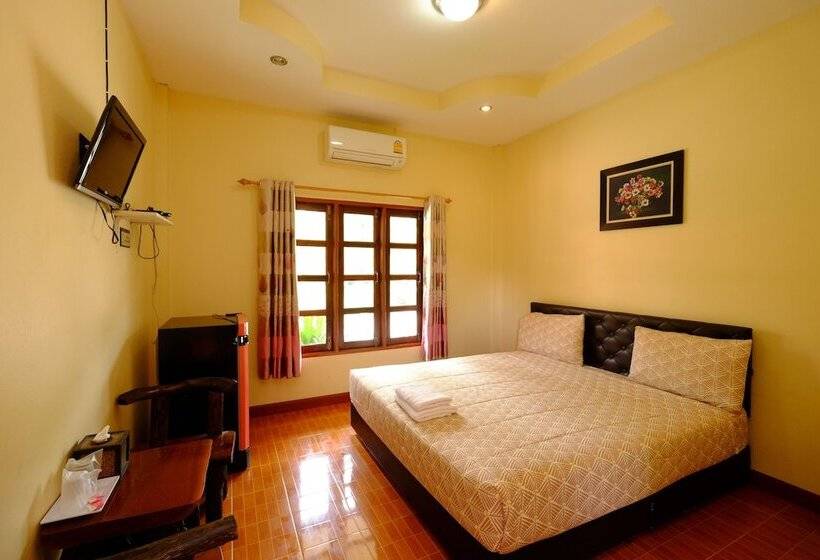 בית מלון כפרי Baan Torfun Resort Sakon Nakhon