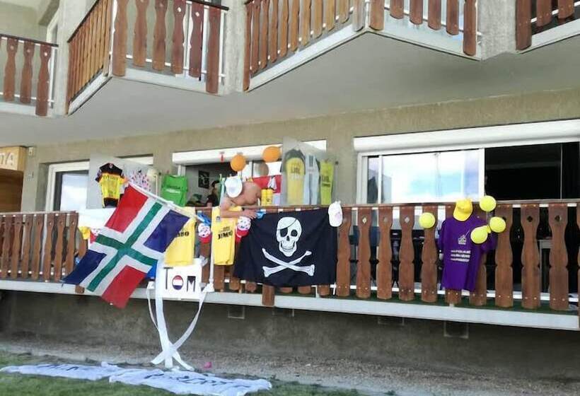 호텔 Hôtel Les Cimes