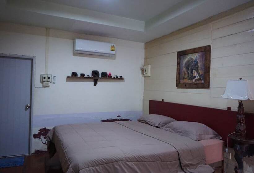 ホテル Innlhong Home Lampang