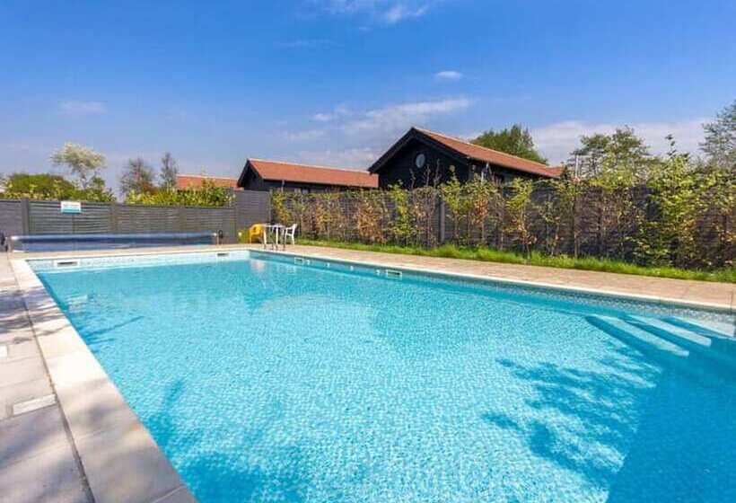 בית מלון כפרי Lovely 3 Bed Home In Rookley On The Isle Of Wight