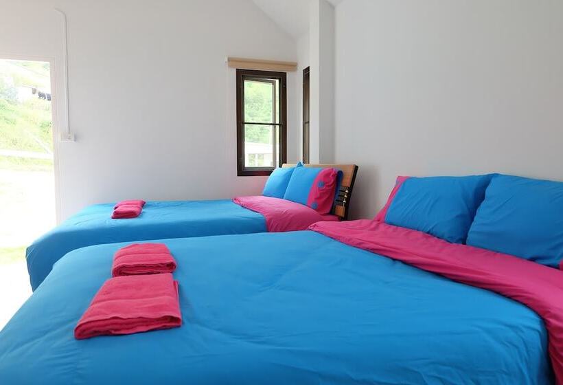 فندق Moonshadow Resort