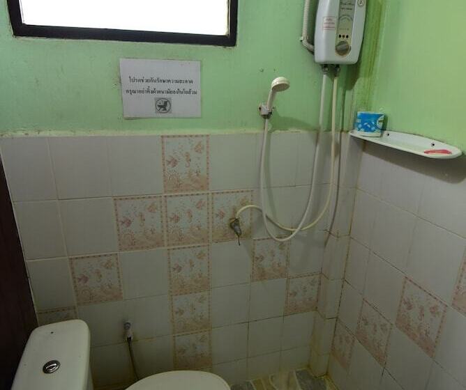 בית מלון כפרי Petch Jed Sao Noi Resort