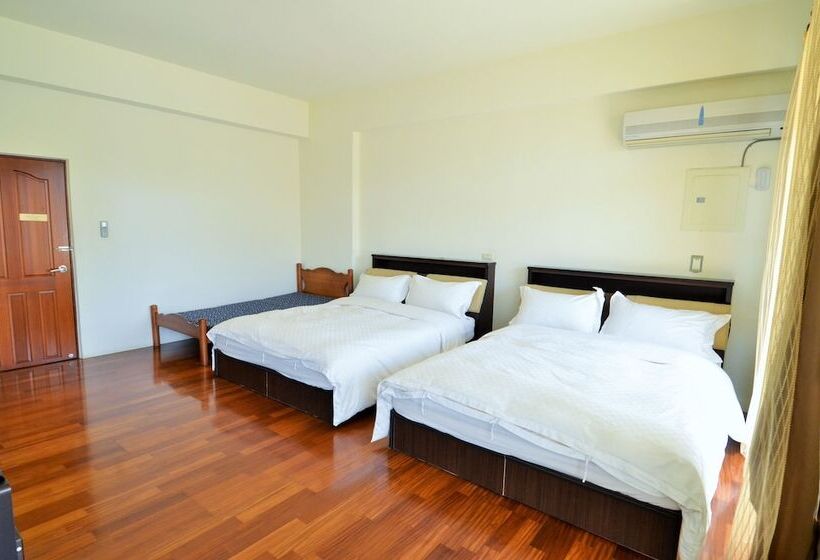 پانسیون Star House 101