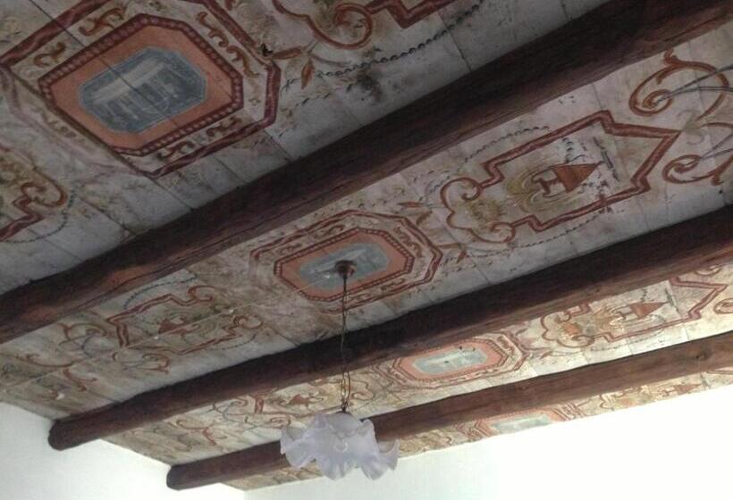 ベッドアンドブレックファースト Ospitalità Don Carlo