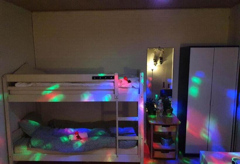 بنسيون Rundvejen Guest House