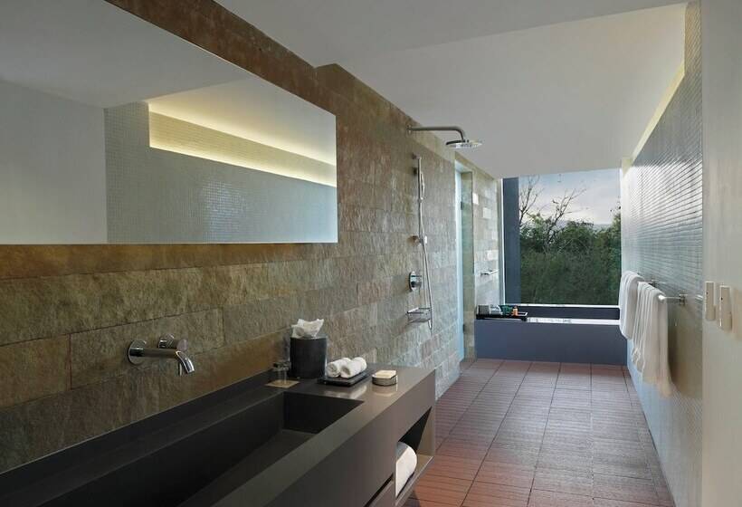 منتجع Dharana At Shillim A Luxury Wellness Retreat