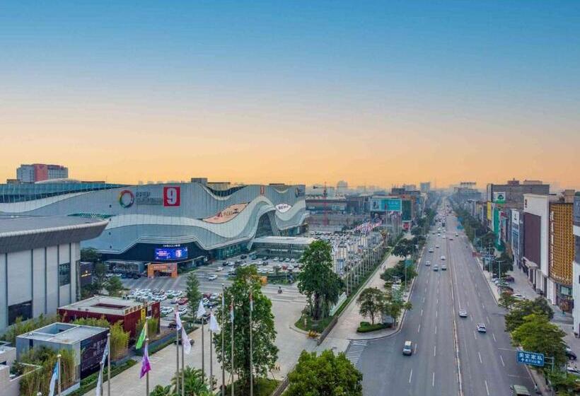 Vienna Hotel Dongguan Houjie Exhibition Center