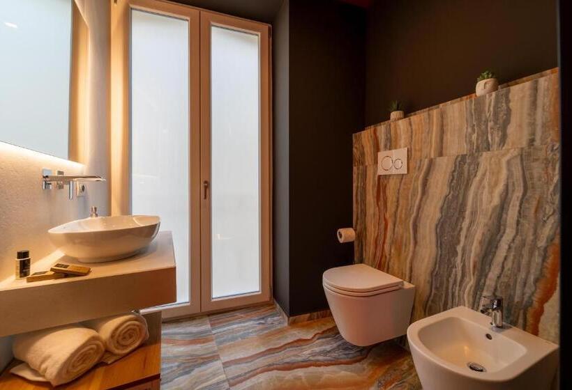 ベッドアンドブレックファースト Cinquanta Sfumature Luxury Suites