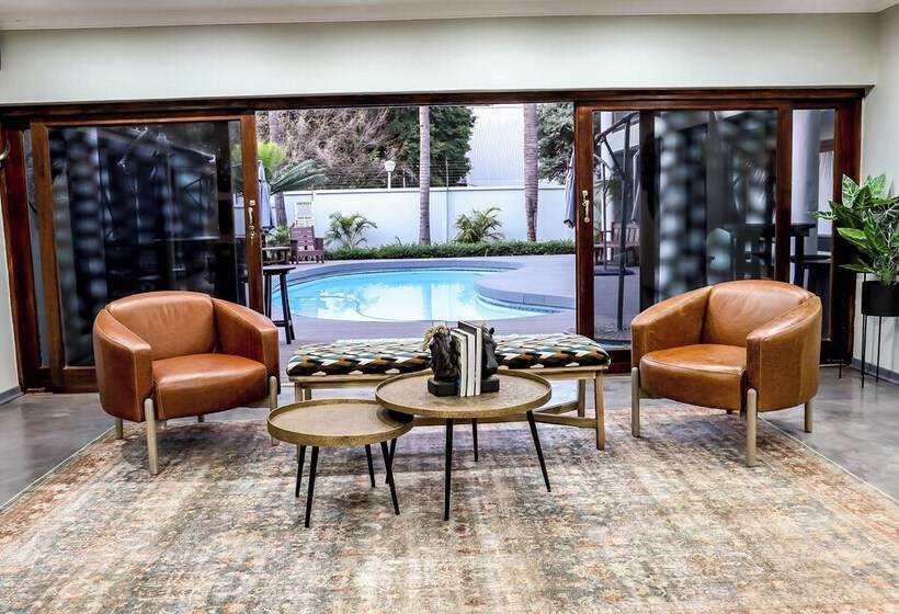 酒店 Siesta Manor Guesthouse