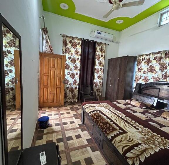 Pensionat Gaharwar Home Stay