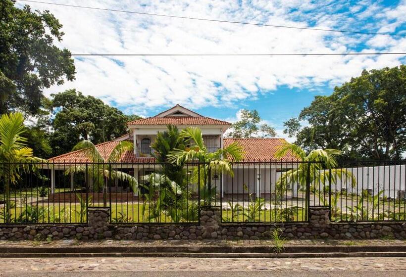 تختخواب و صبحانه Doral House Villavicencio