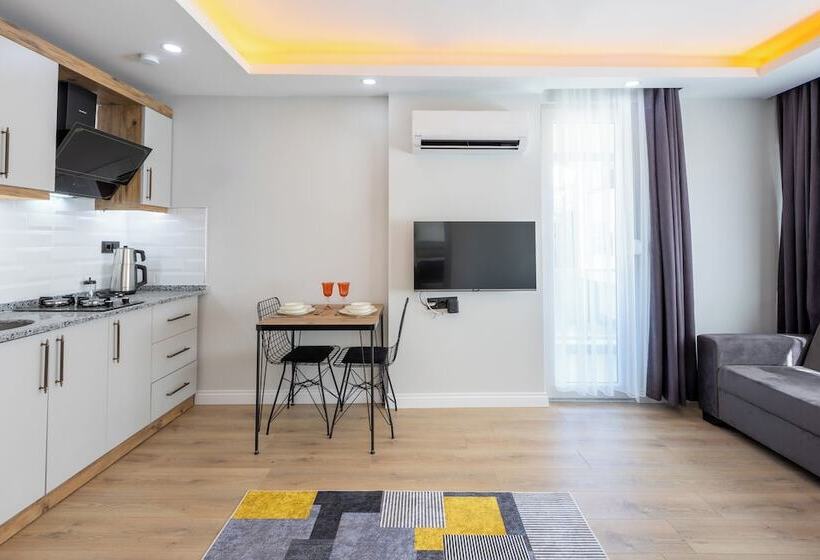 Brandhill Airport Suites