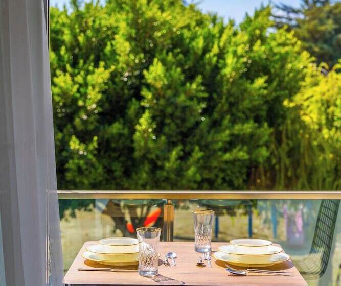 Brandhill Airport Suites