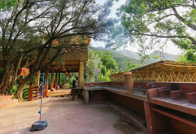 ホテル Farm Ikalimo