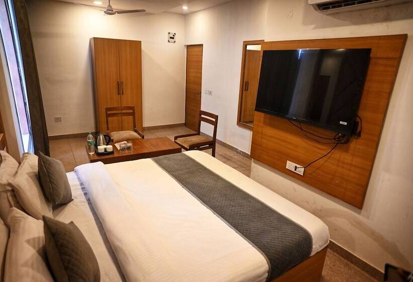 בית מלון כפרי Lake View