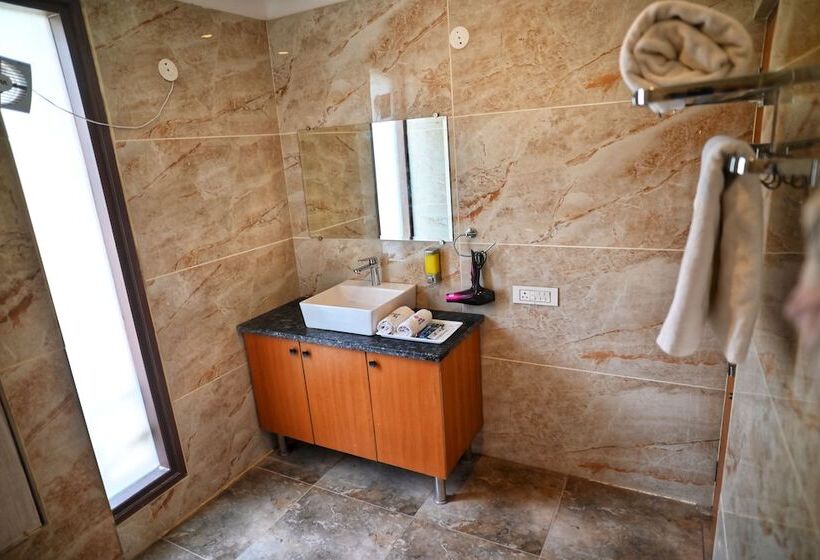 בית מלון כפרי Lake View