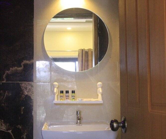 هتل Roshni   The Luxury Guest House