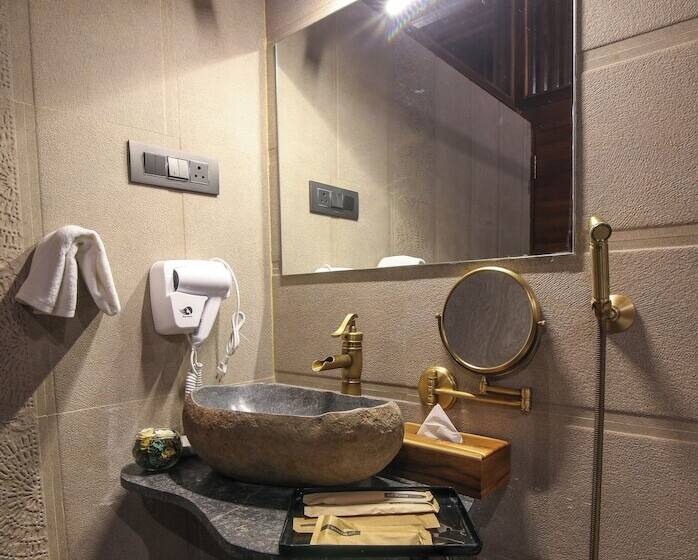 منتجع Toyam By Orchid Hotels