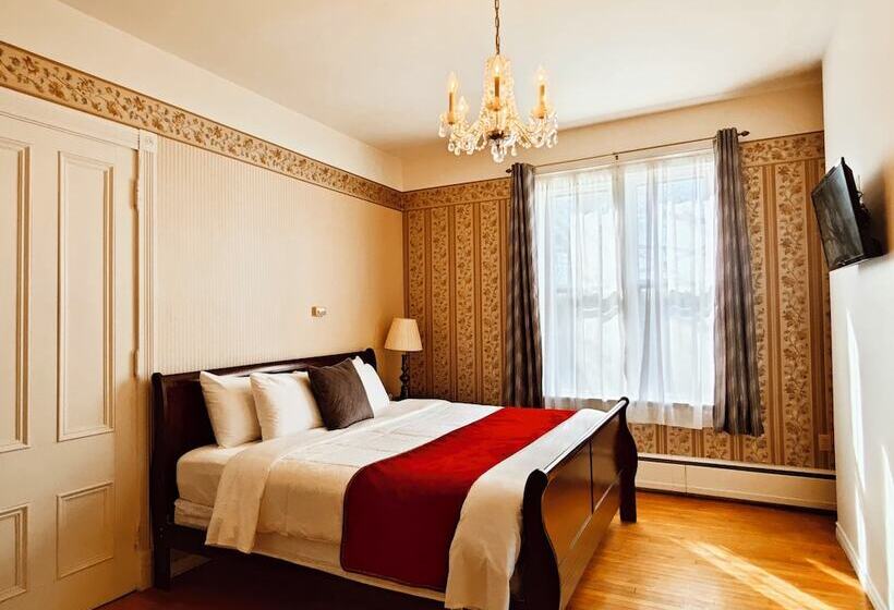 بنسيون Andy S Blue House