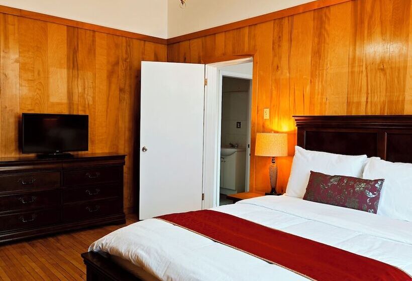 بنسيون Andy S Blue House