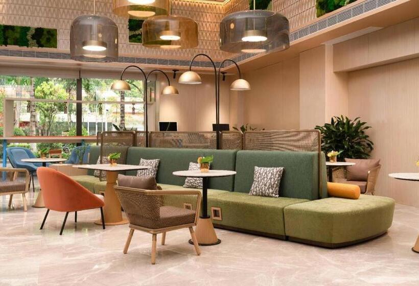 هتل Home2 Suites By Hilton Xishuangbanna