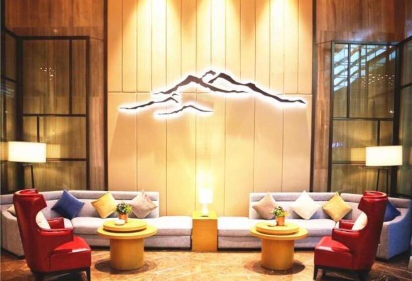 E Cheng Hotel Liuzhou Sanjiang Fengyu Bridge