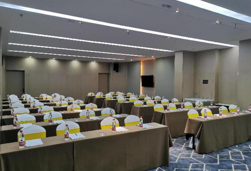 Echeng Hotel Enshi Minzu Road