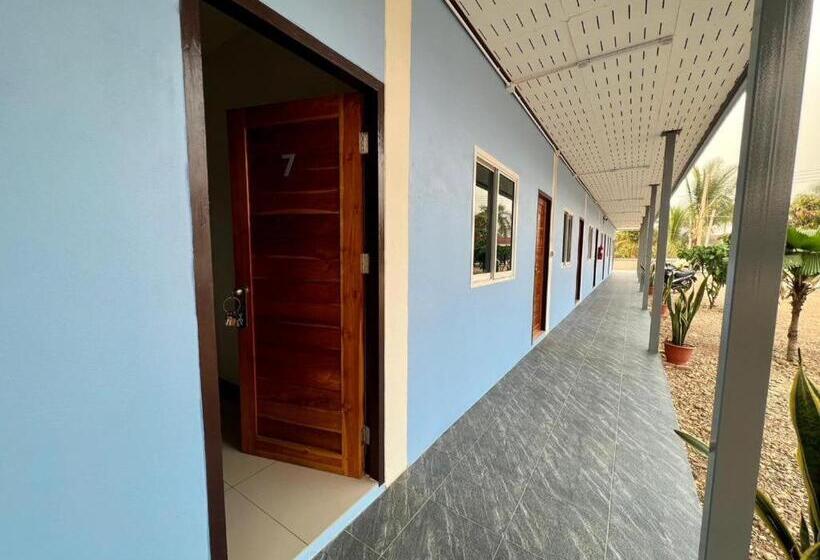 ホテル เฮือนคำเเก้วรีสอร์ท & Kk House Cafa Nan