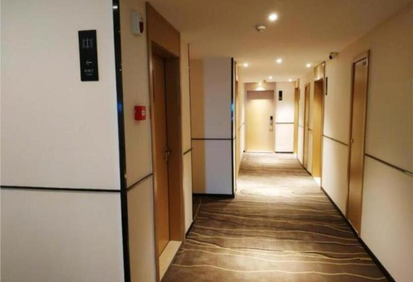Отель City Comfort Inn Jiyuan Jishui Avenue Jigang