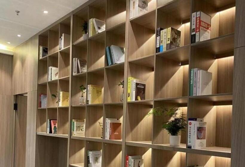 Отель Green Tree Inn Anqing Taihu County Phase 2 Wenbo Garden High Speed Railway Station