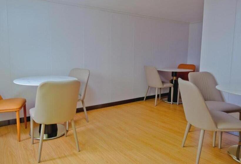 هتل Green Tree Inn Gansu Tianshui Qinzhou District Tianshui Wanda Plaza