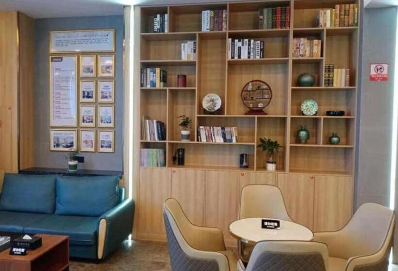 ホテル Greentree Inn Express Cangzhou Nandagang Industrial Park Xinggang Road