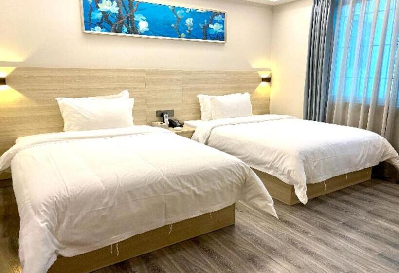 هتل Jtour Inn Maoming Huazhou Beijing Road Railway Station