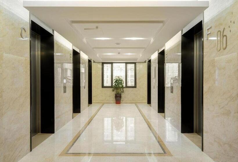 Lavande Hotel Zhengzhou Hanghai East Road Jingkai Center Square Metro Station