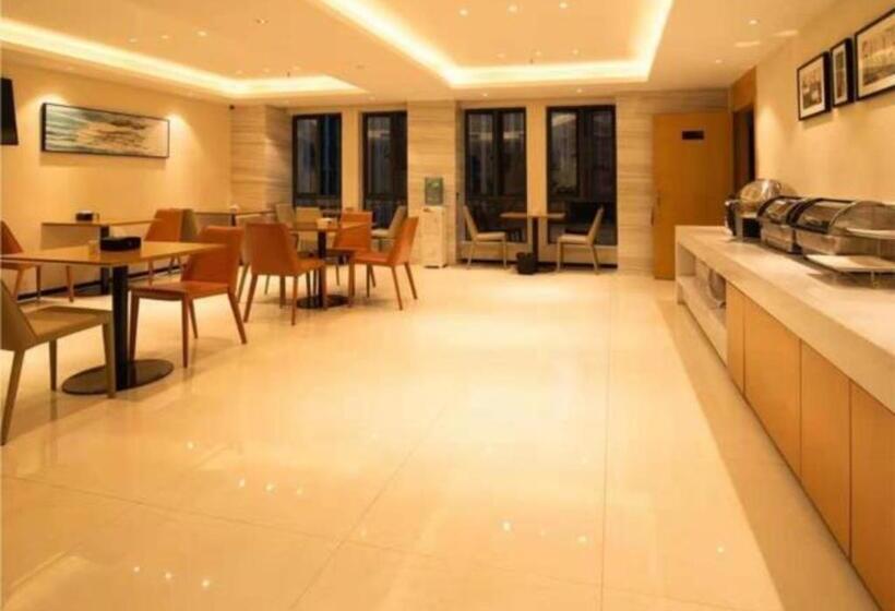 酒店 City Comfort Inn Changsha Outlets Datuo Metro Station