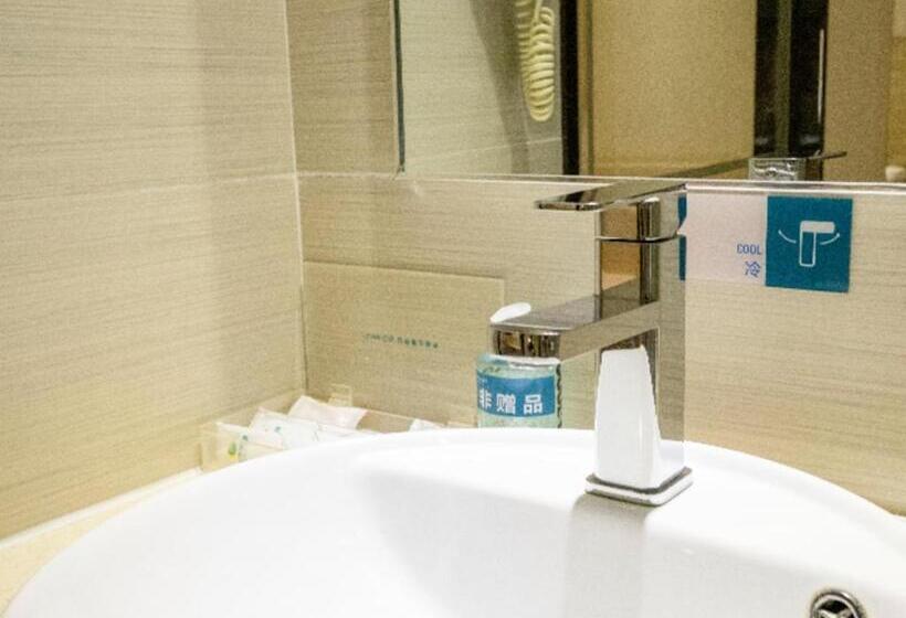 בית מלון כפרי City Comfort Inn Yulin Rong County Bus Terminal Xiujiang Bridge